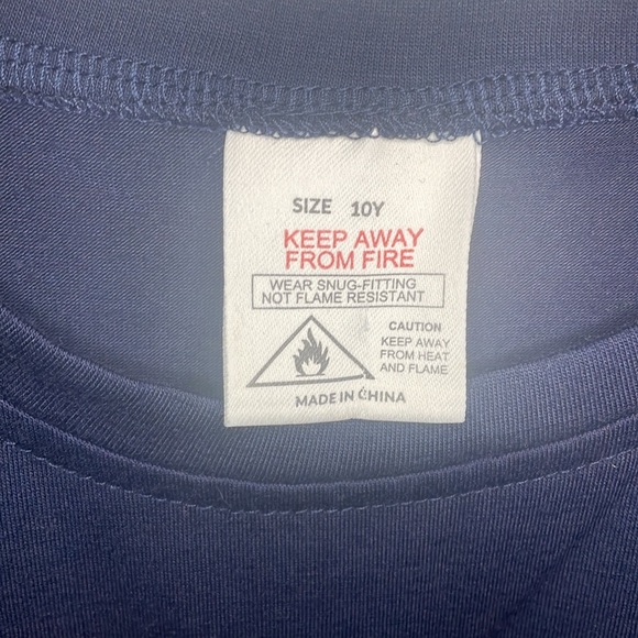 Boys navy shark Pj short set size 10Y - Picture 3 of 4